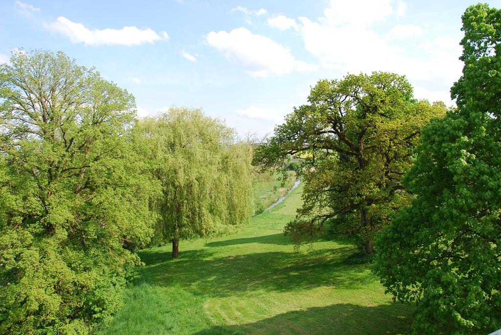 Hotel Parsberg Puchheim Buitenkant foto