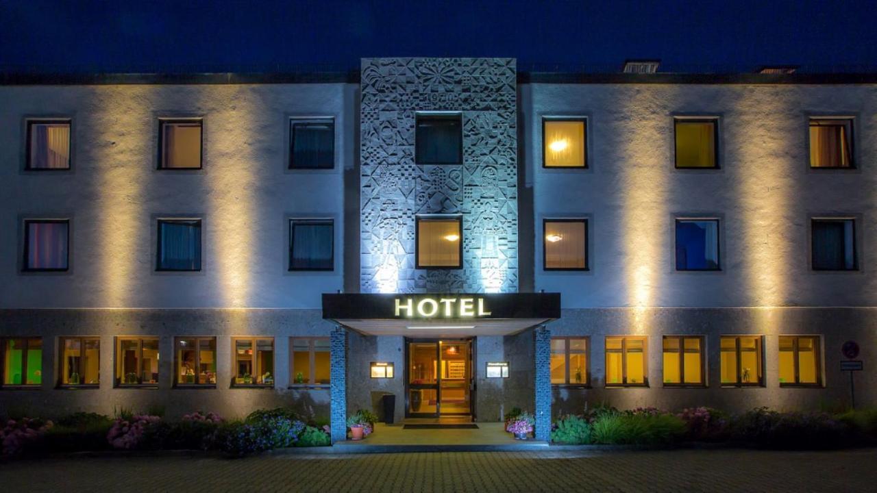 Hotel Parsberg Puchheim Buitenkant foto