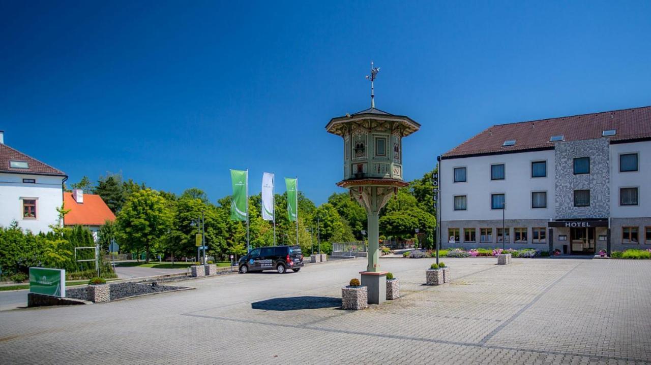 Hotel Parsberg Puchheim Buitenkant foto